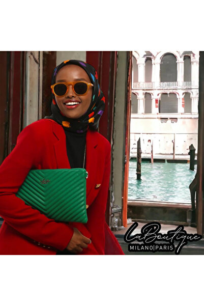 LA BOUTIQUE 1912 سورا ايبك - 01/واي - 90X90