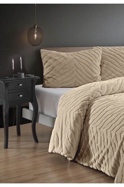 Bella Home Diamond 3 Piece Zebra Fur Comforter Quilt Set - 220X240 cm - Camel with Pvc Original Bag