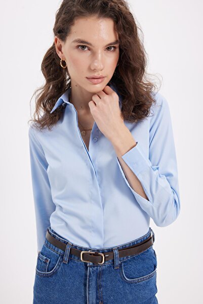Tudors Women's Slim Fit non-iron cotton fitted blue shirt with darts