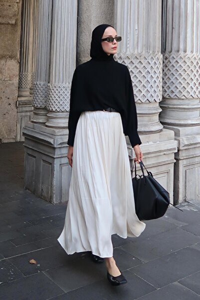 Moca Olesya Satin Skirt Ecru