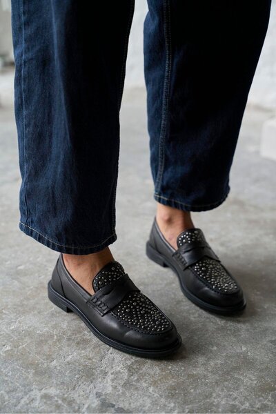 PELİN'İN AYAKKABILARI ADİLES SİYAH DERİ MAKOSEN