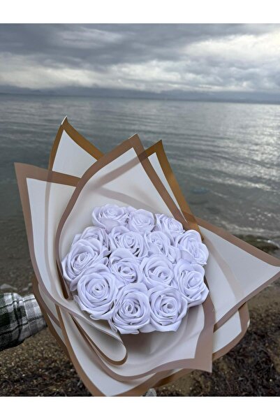 SZD Design Buchet de trandafiri din satin de lux care nu se decolorează (14 bucăți)