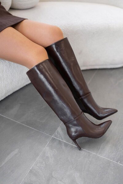 Parponi Cizme cu toc din piele lacuita pentru femei Talisman maro