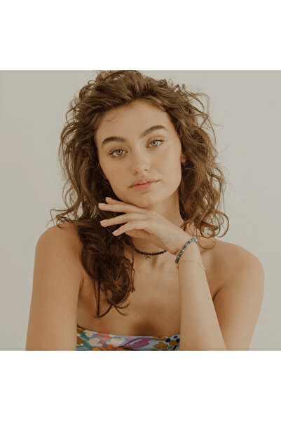 Beejou Spinel necklace with crescent pendant - 14K yellow gold