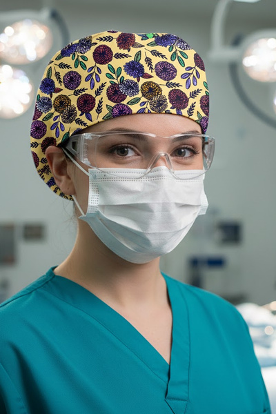 Lion Üniforma Sarı Kasımpatı Desenli Cerrahi Bone Unisex – Likralı Doktor Hem...