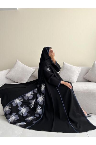 OLGA-ABAYA A stylish and modern abaya from Olga, made of linen fabric with em...