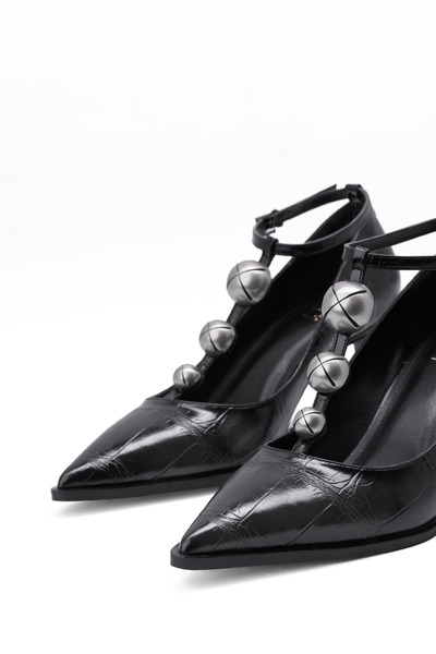 MARY Παπούτσια με τακούνι με λουράκι σε χρυσό χρώμα