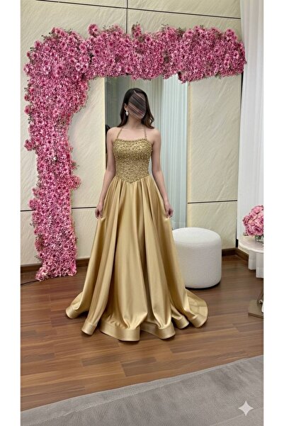 LAHFH gold evening dress