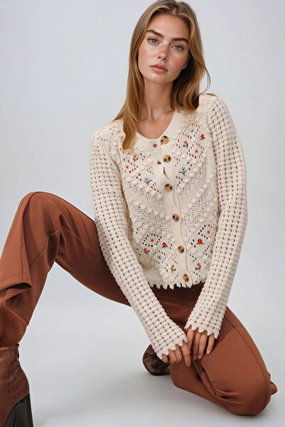 bacc Women's Cream Crew Neck Lace-Like Knit and Embroidered Nostalgic Knitwea...