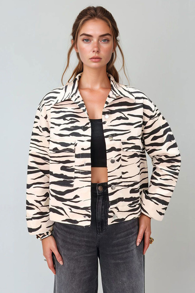 bacc Women's Black-Cream Zebra Patterned Crop Jean Jacket Bchesq-251027