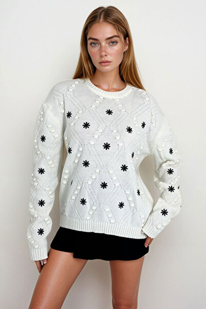 bacc Women's Ecru Embroidered Knit Sweater Bchesq-251114