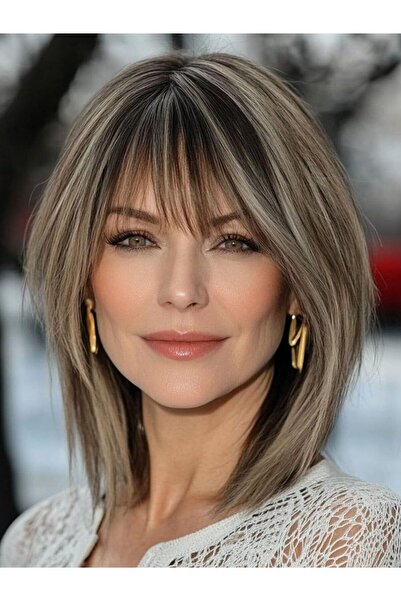 OEM Synthetic wig for women, short bob with bangs – cool blonde with light brown