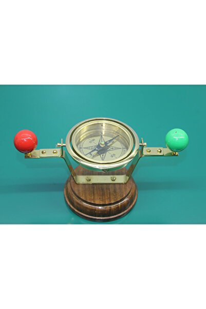 Quakkco Table Top Brass Broom Compass 2346