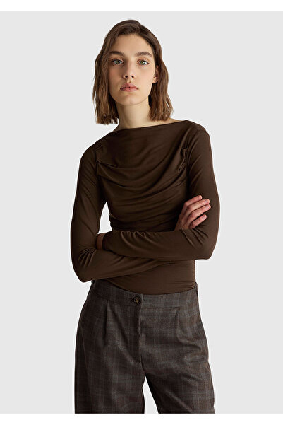 United Colors of Benetton Women's dark brown modal blend Slim Fit boat neck long sleeve t-shirt