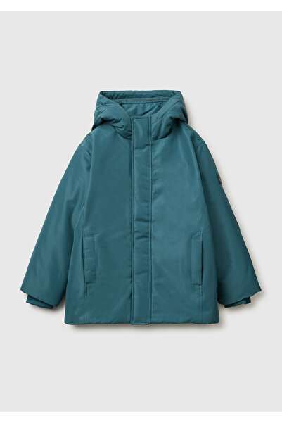 United Colors of Benetton معطف طويل للأولاد باللون الرمادي والأخضر مع تفاصيل ...