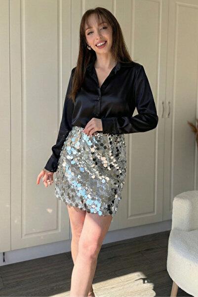 Dilay Gökoğlu Butik Şık Pullu Mini Gümüş Etek