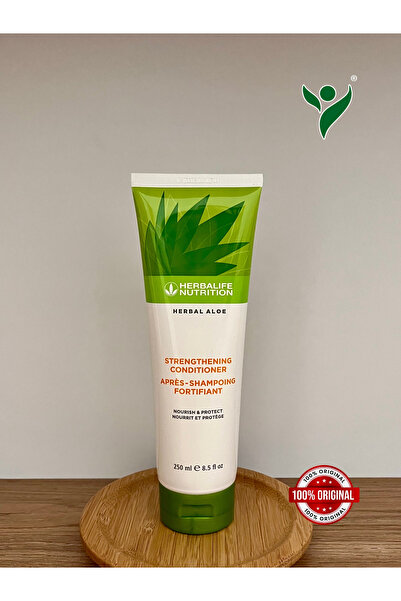 Herbalife Herbal Aloe Güçlendirici Saç Kremi - 250 ml
