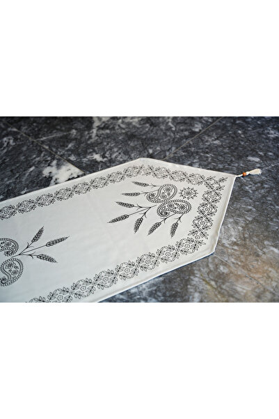 Komana Art Başak Desenli Püsküllü Runner – Doğal Pamuk, Dekoratif Sofra Örtüsü