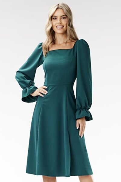 Awama Midi Dress A695, Long Sleeve, Straight, Green
