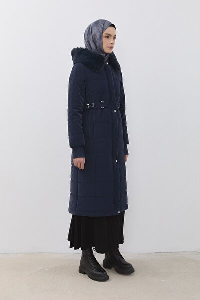 Nihan Ribanalı Spor Kapitone Kaban Lacivert