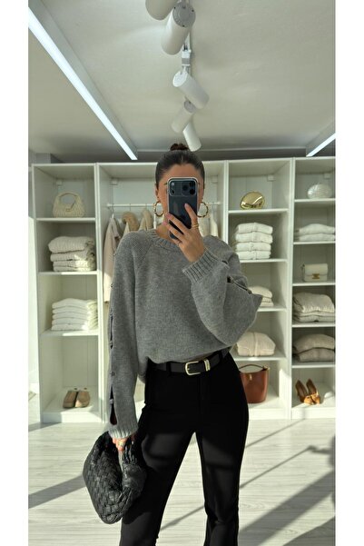 LUUNA STORE Roselia Sleeve Detail Sweater - Gray