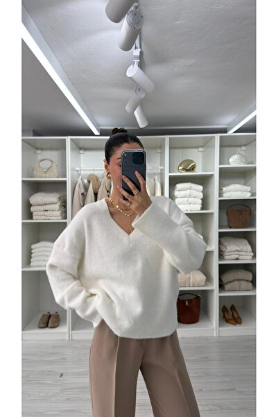 LUUNA STORE V-Neck Soft Textured Knitwear Sweater - Ecru