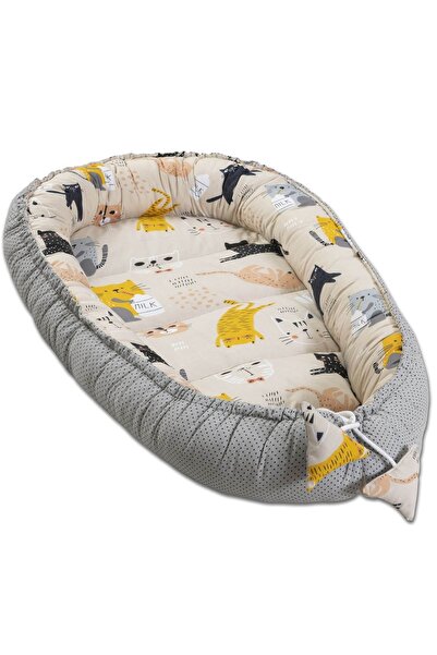 Kidizi Cosulet bebelus pentru dormit Baby Nest Cocoon 90x50 cm Kitten Love