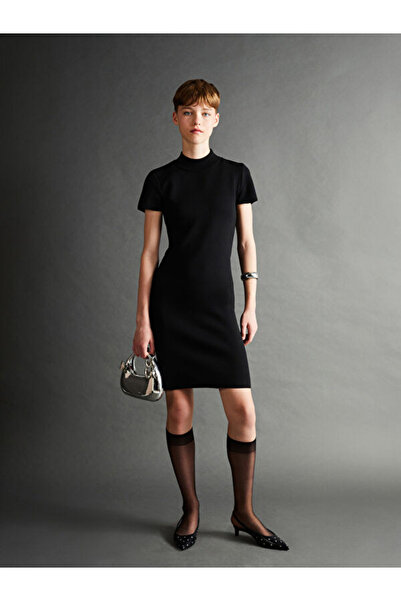 LC Waikiki Rochie de damă tricotată texturată pe jumătate cu gât