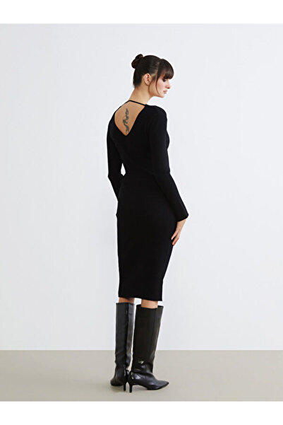 LC Waikiki Esvab • Modern & Distinctive V-Fitted Ribbed Knit Dress