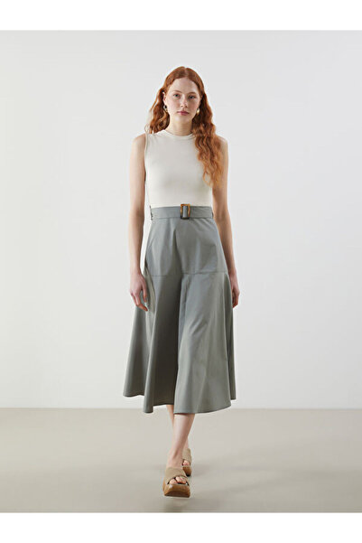 LC Waikiki فستان برقبة دائرية