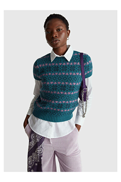 LC Waikiki Kadın Yeşil Yün Alpaka Karışımlı Jakarlı Kısa Kollu Stranger Thing...