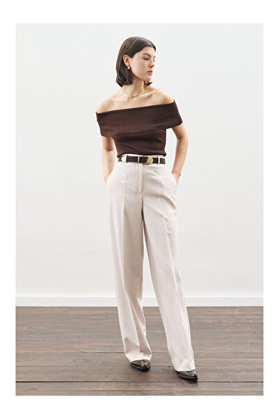LC Waikiki Pile Detaylı Düz Kesim Pantolon Bej