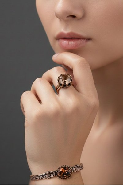 İyyaKee Women's Copper Bracelet Ring Set Zultanite Stone Handcuff Bracelet