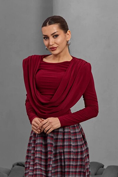 Butik Beyza بلوزة ديجاجي ذات ياقة مطوية