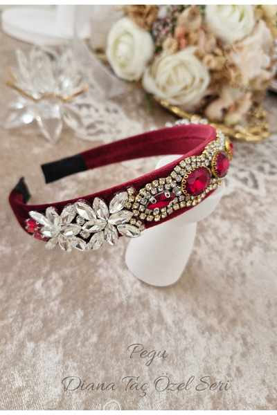 pegu baby collection تاج مخملي بتصميم خاص مرصع بأحجار كريستالية بلون بوردو، م...