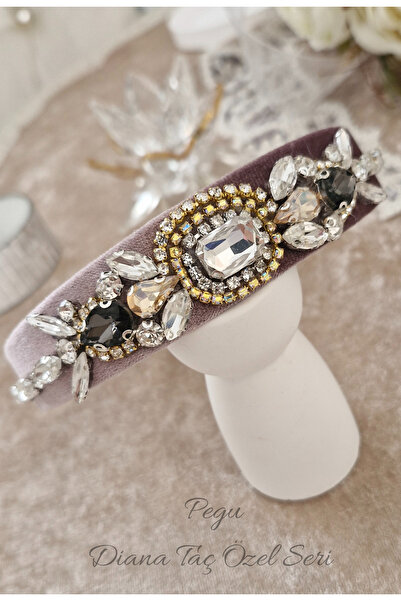 pegu baby collection تاج مخملي بتصميم خاص مرصع بأحجار كريستالية مقطوعة من الو...