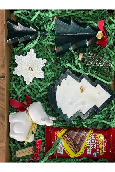 Yılbaşı Hediye Kutusu | El Yapımı Soya Wax Mum Seti | Beton Çam Ağaçları, Noel Geyiği, Kar Tanesi