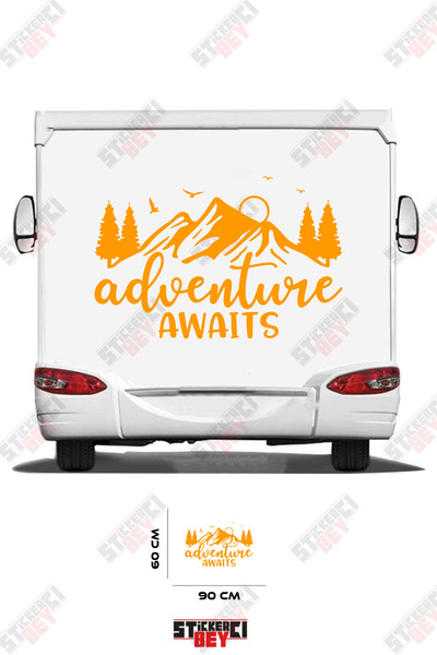 STİCKERCI BEY ملصق كارافان مزين بصورة جبل وشجرة مع عبارة 'المغامرة تنتظر'
