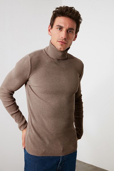 Trendyol Collection Baumwoll-Cord-Pullover – Rollkragen, schmale Passform TMNAW20MG0031