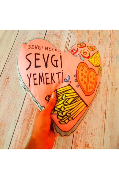 Hediye Deposu وسادة مصممة من Love What Is Food