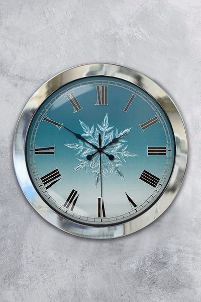 Kasva Concept 36 cm Chrome Metal Snowflake Wall Clock