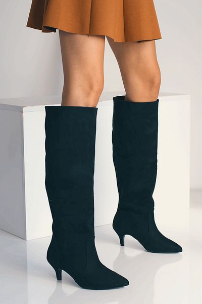 SHOEBELLAS Černé semišové dámské kozačky na podpatku
