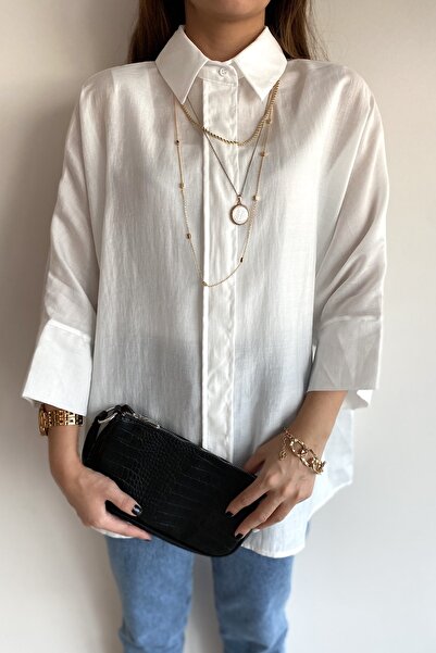 FEMELLE Dámská bílá oversize košile volného střihu se skrytými knoflíky a chudým rukávem