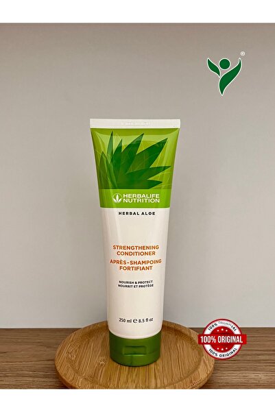 Herbalife Herbal Aloe Strengthening Conditioner - 250 ml