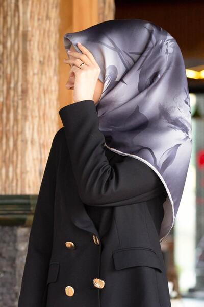 Vissona 100% Twill الحرير زهرة نمط فضي اللون 90x90 زراعة الشكل: وشاح خياطة يدوية