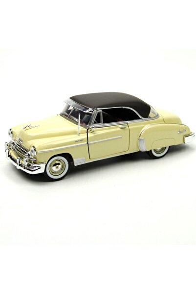 Motor Max Motormax 1:24 1950 Chevy Bel Air Cream Model Car