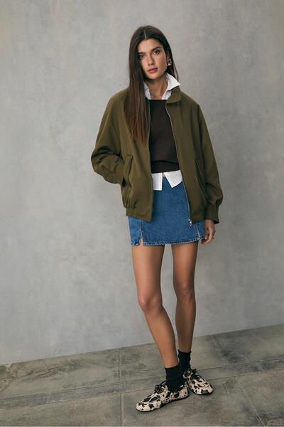 Stradivarius Yırtmaçlı mini şort etek