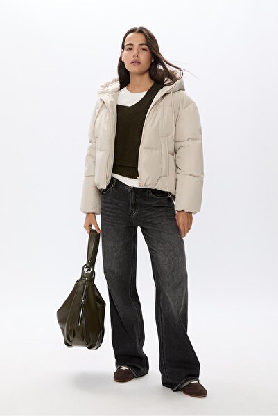 Stradivarius Oversize Kapüşonlu Kapitone Mont