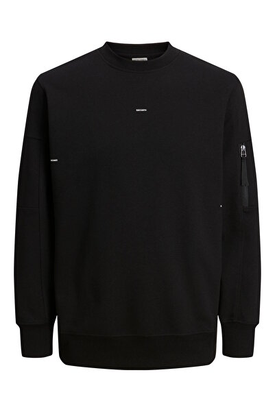 Jack & Jones Rundhalsausschnitt, Rippbündchen und Ärmeltasche aus Kazak Kazak