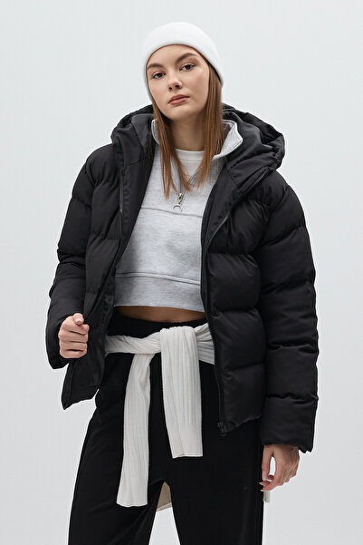 Rays Black Hooded Mock Neck Zippered Short Puffer Women's Coat 8002